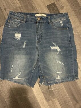 Distressed Mid-Length Women's Denim Shorts - Blue